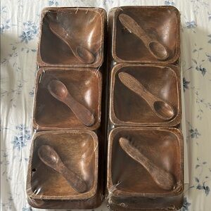 Set of 2 wooden serving dishes/spoons $10